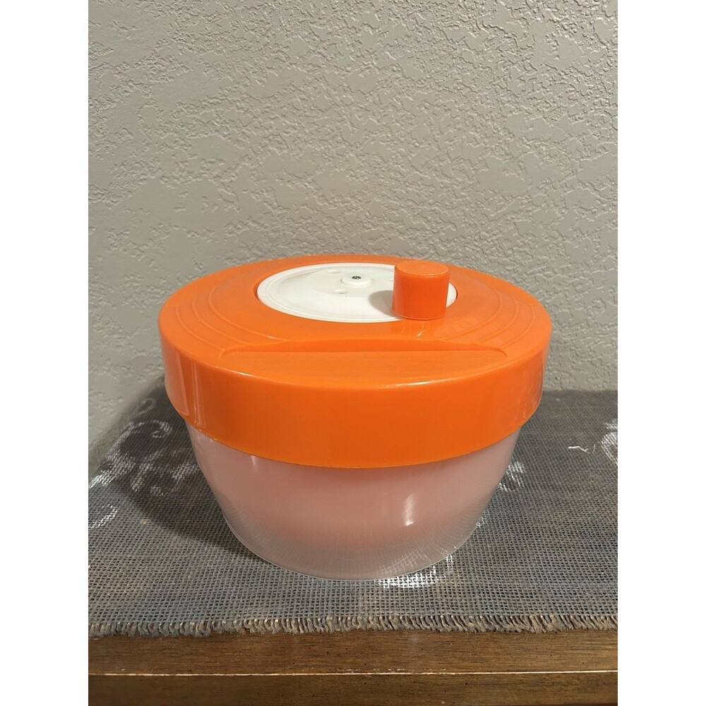 Vintage Salad Spinner Bowl Mama  Orange Made In Korea 10.25” Diameter 6” Tall